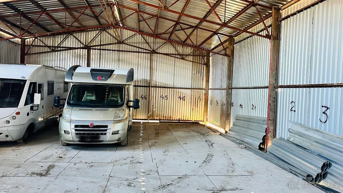 Garáže, Plzeň, 326 00