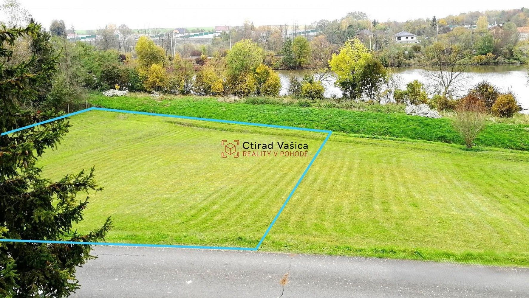 Louka, 1 000 m²