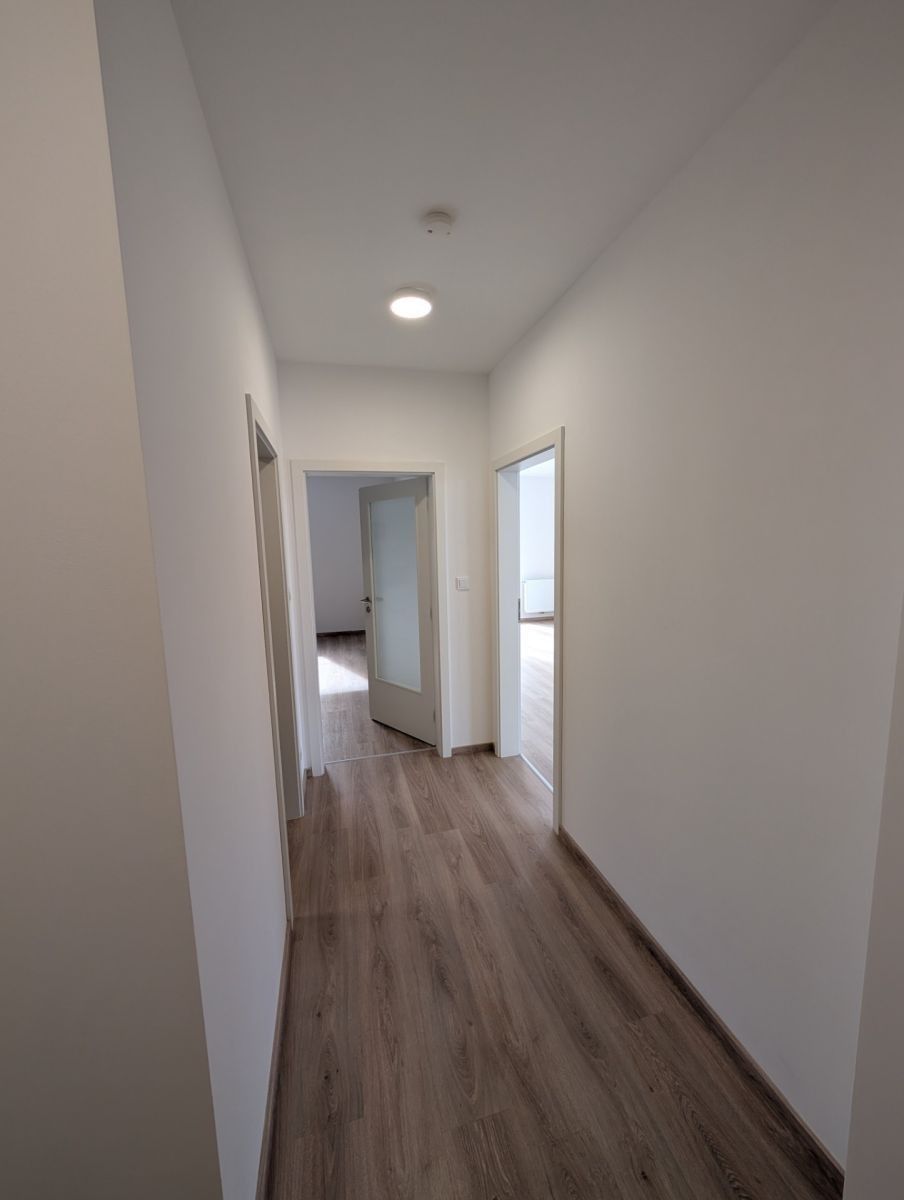 2+kk, U Sportovní školy, Pardubice - Ohrazenice, Pardubický kraj, 52 m² - 2