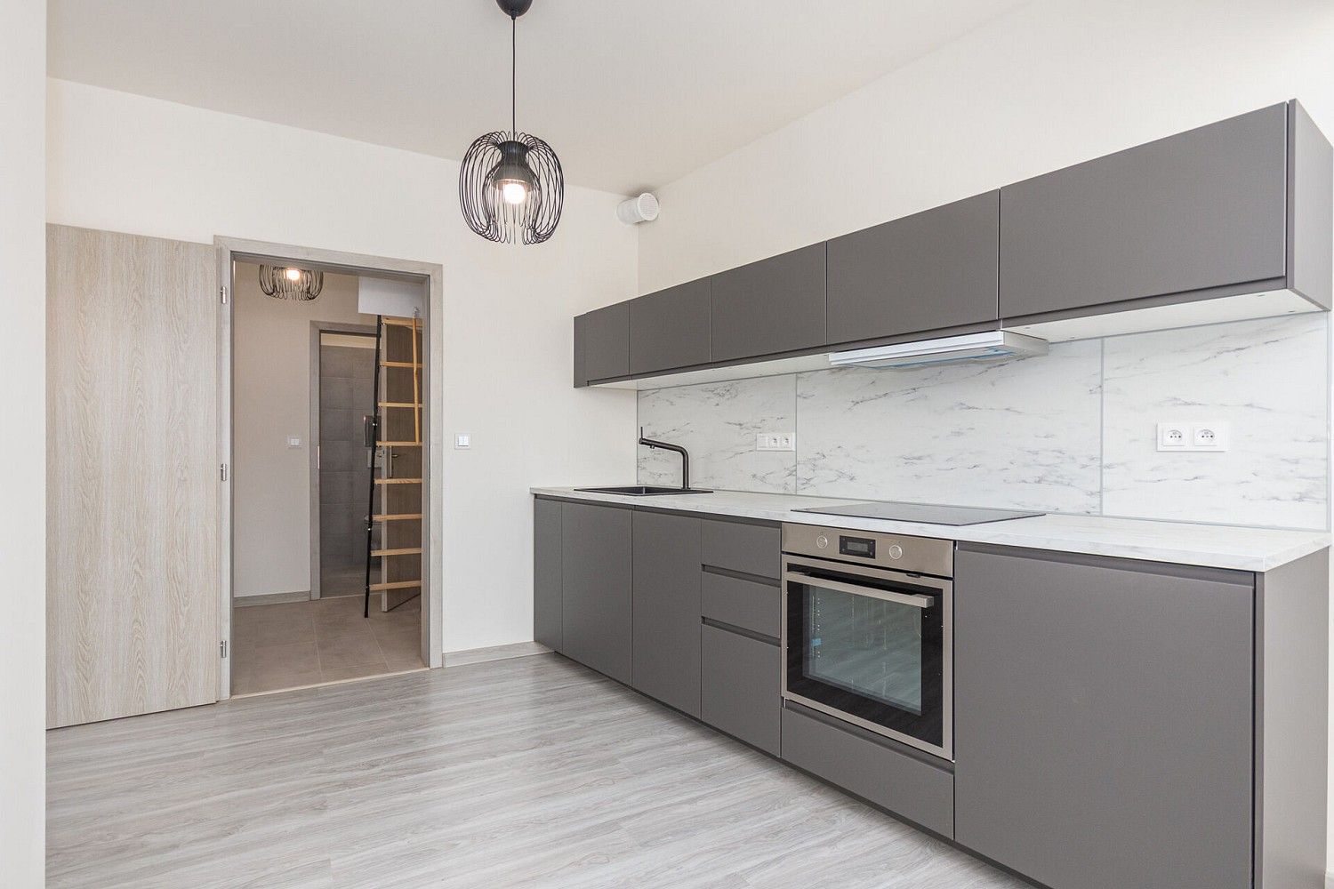 Prodej byt 1+kk - Praha - Vršovice, okres Praha 10, Hlavní město Praha, 49 m² - 5
