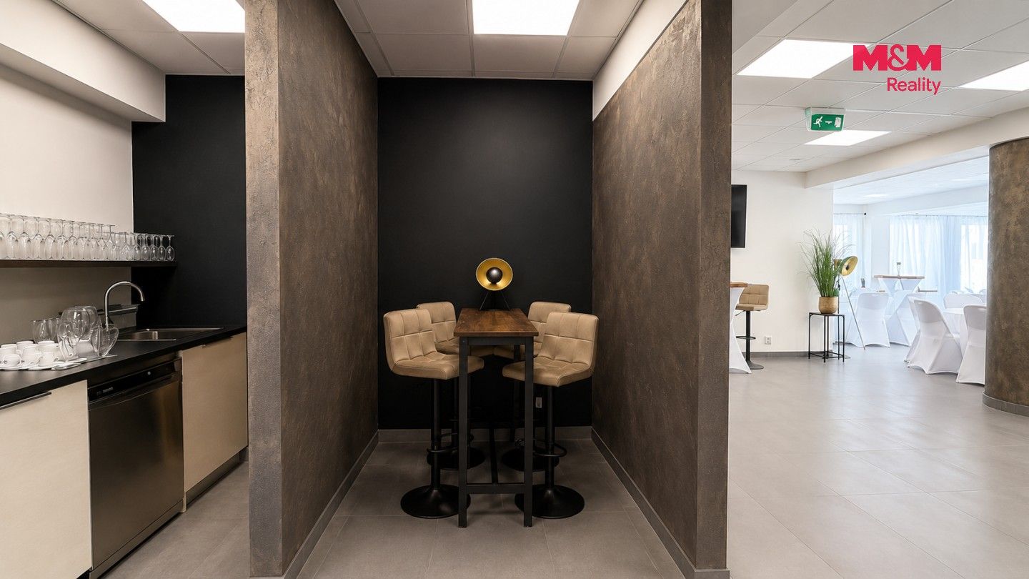 Obchodní prostory · 210 m² · Březinova, Louny - 4
