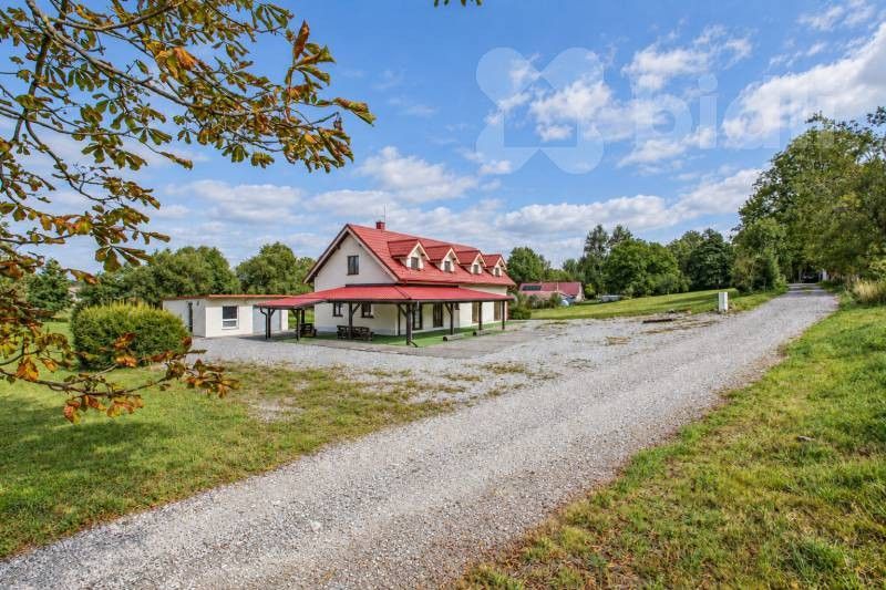 Prodej rodinný dům - Horní Stropnice Chlupatá Ves, 220 m² - 1