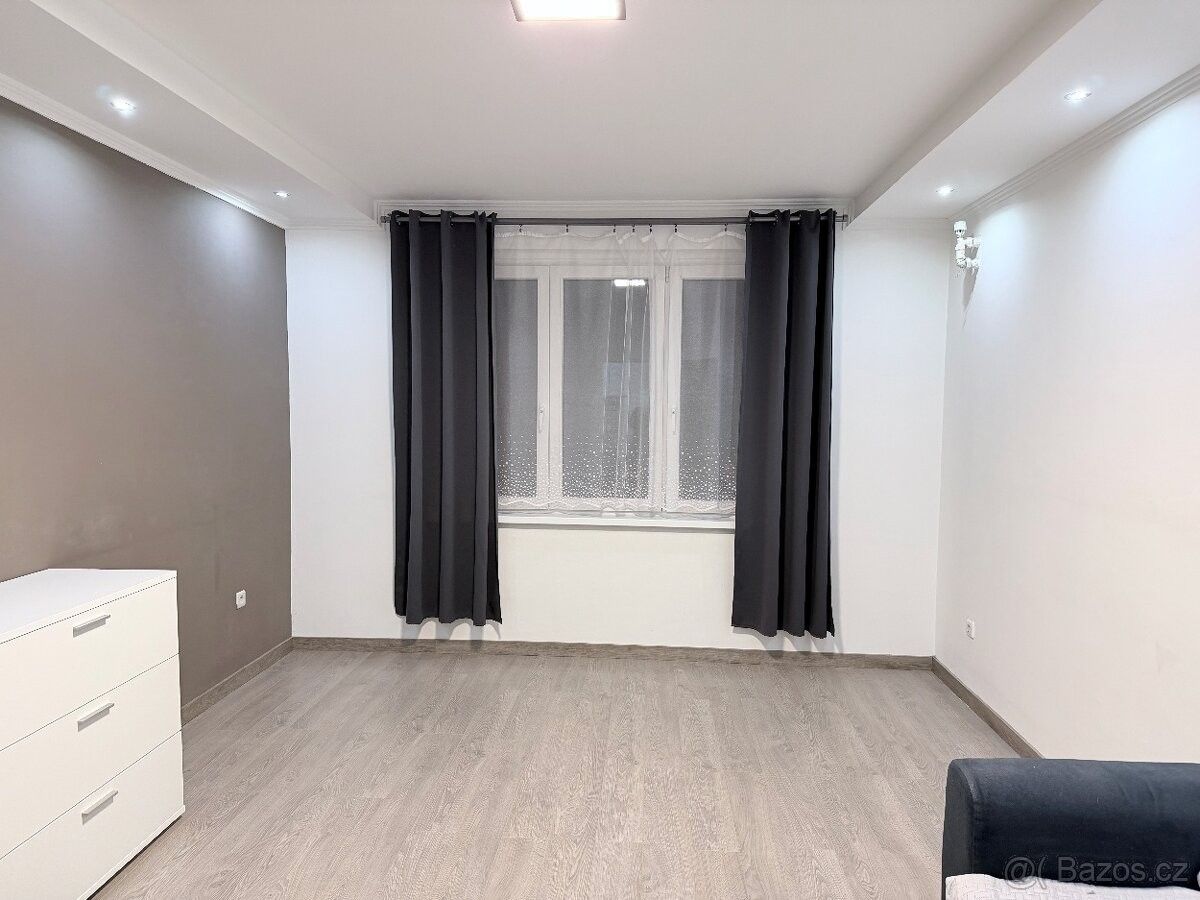 Byty, Ostrov nad Ohří, 363 01