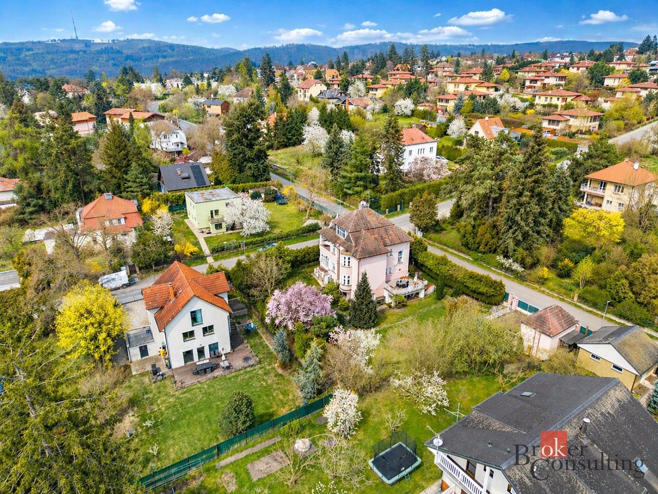 Rodinné domy, Černošice, okres Praha-západ, Středočeský kraj, 283 m² - 2