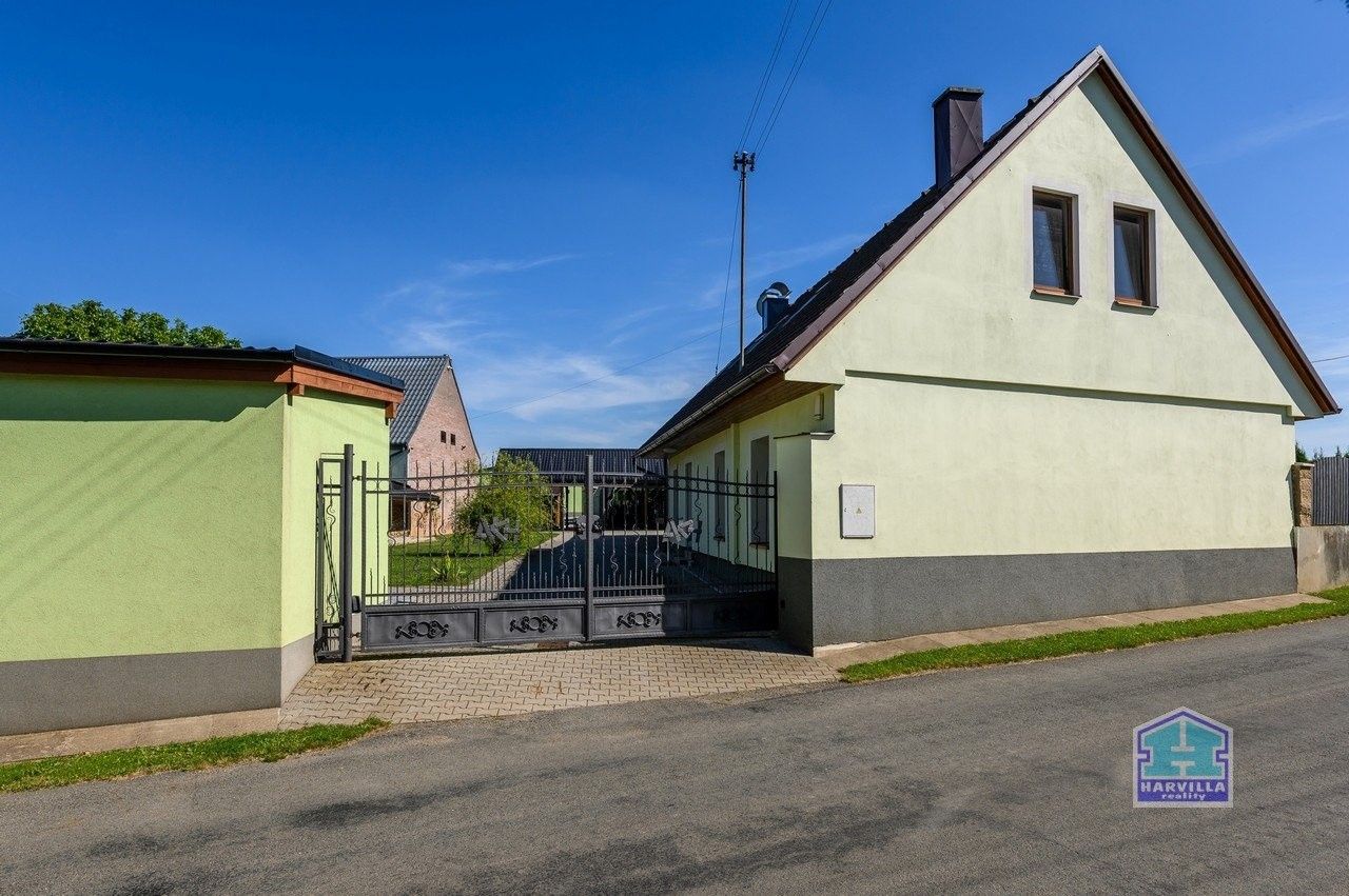 Prodej komerční - Kšice, 136 m²