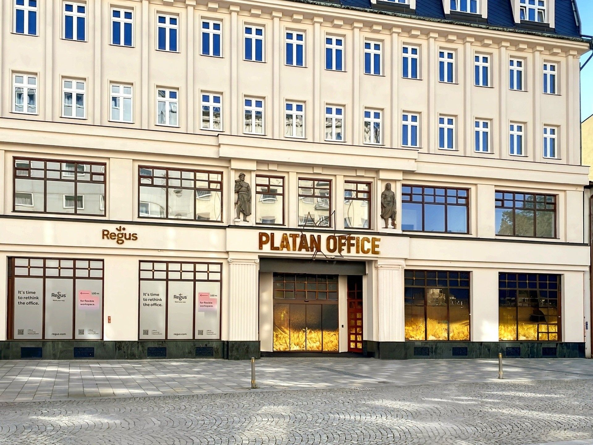 Pronájem kancelář - 28. října, Ostrava, 75 m²