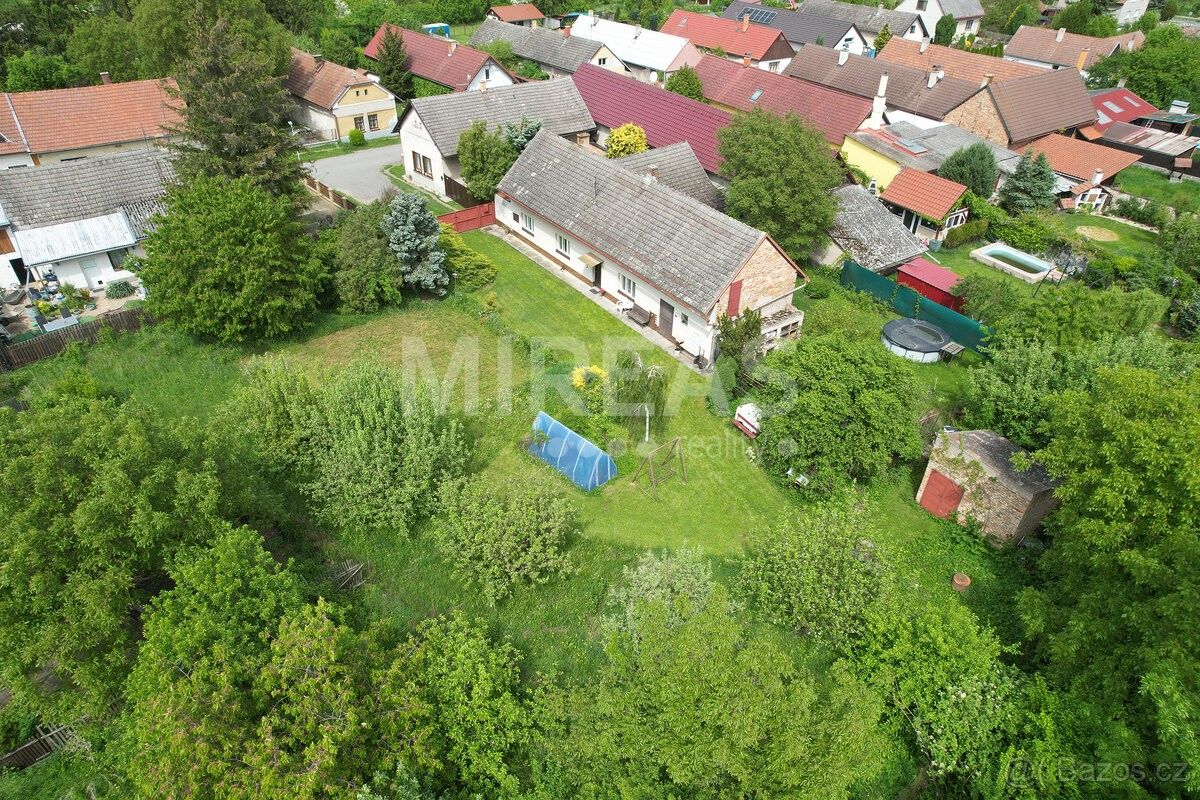 Prodej rodinný dům - Dymokury, 289 01