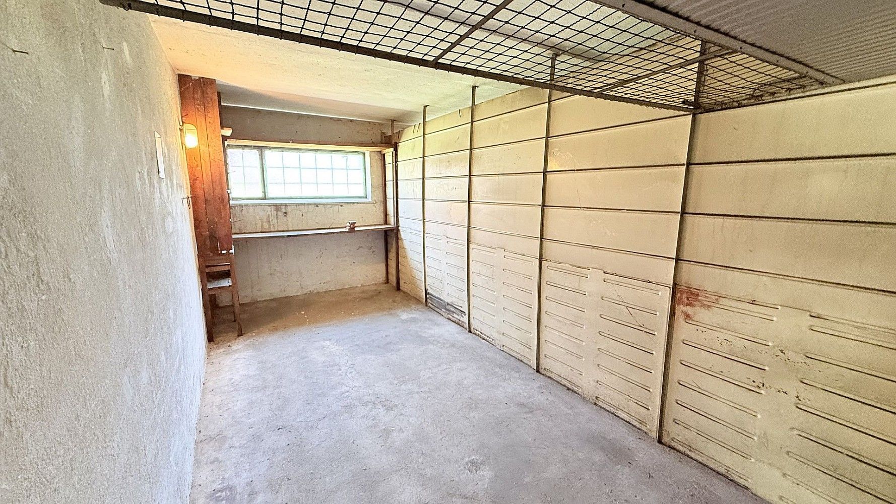 Garáž · 13 m² · Plzeň - Doubravka, okres Plzeň-město, Plzeňský kraj - 3
