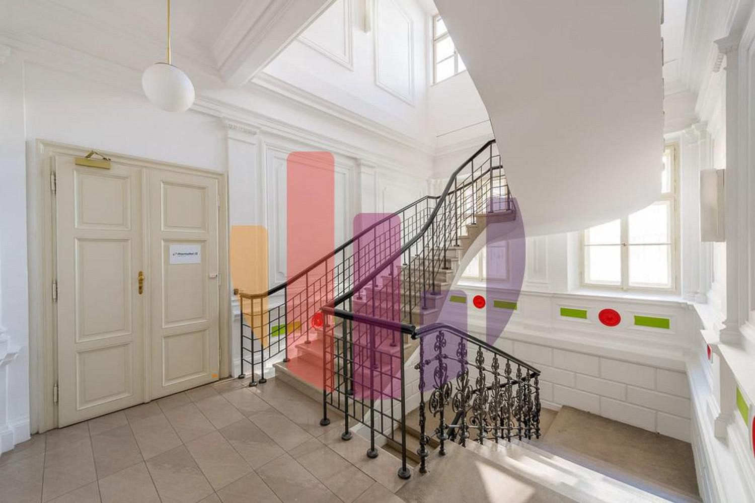 Pronájem kancelář - Praha - Nové Město, okres Praha 1, Hlavní město Praha, 300 m² - 5