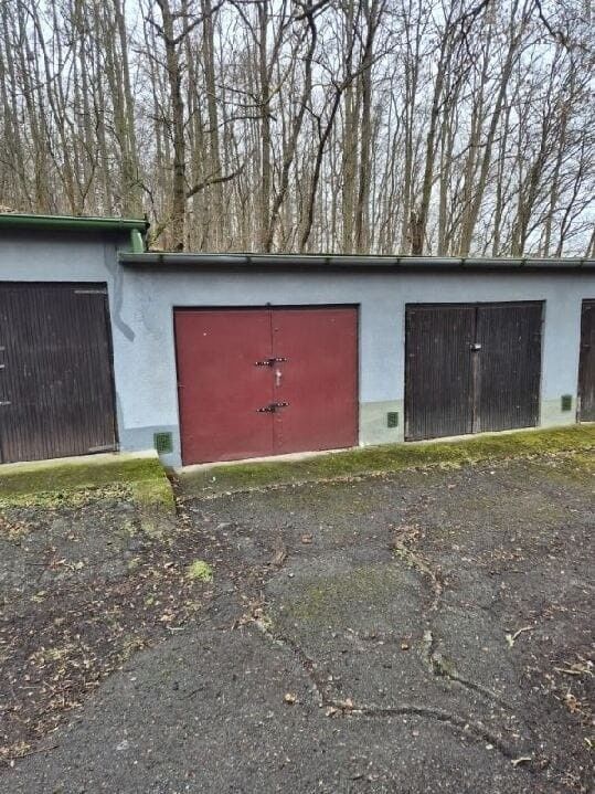 Pronájem garáž - Praha, 160 00