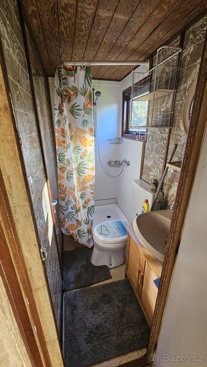 Prodej chata - Bernartice, 541 01