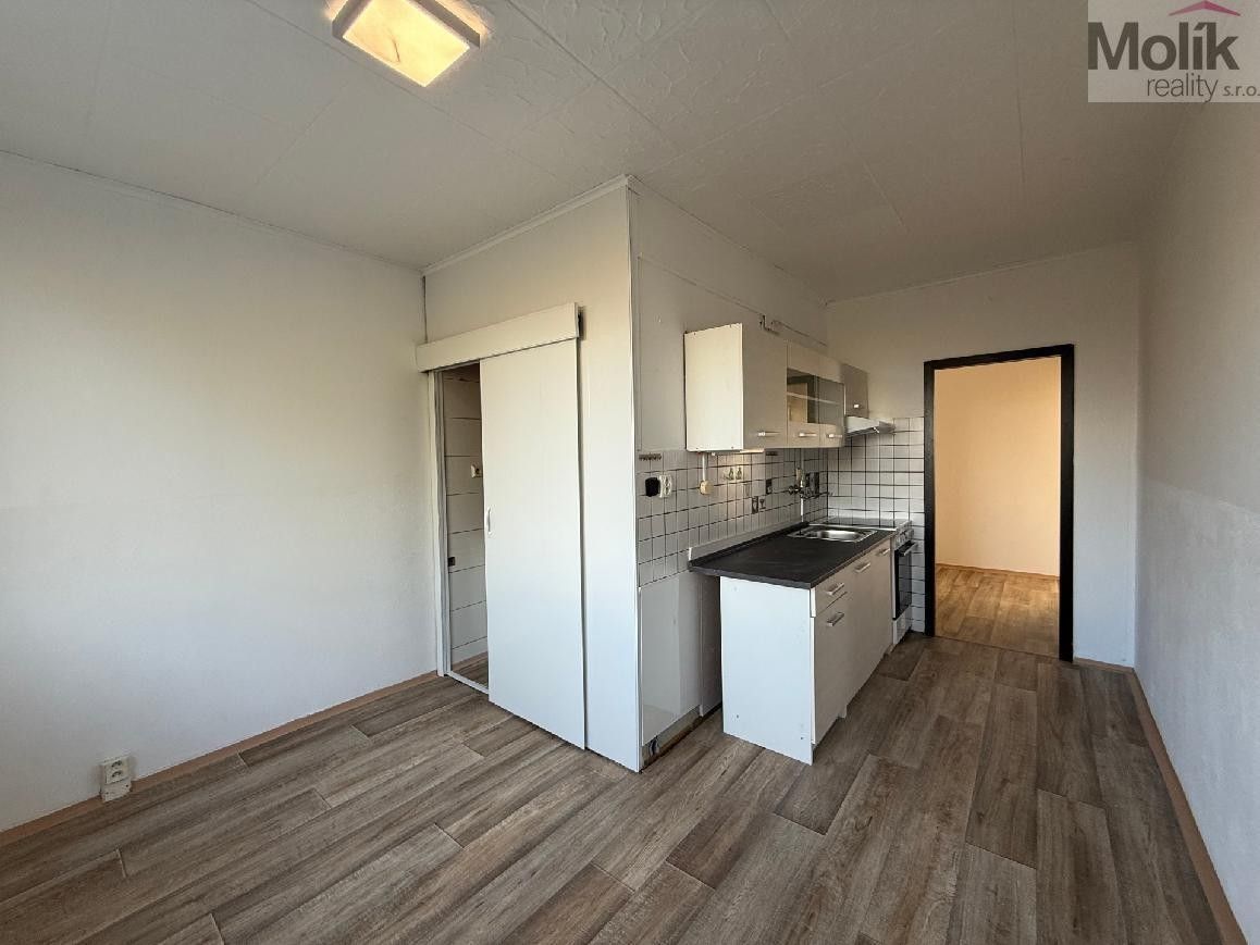 Pronájem byt 3+1 - Sídliště Za Chlumem, Bílina, 65 m²