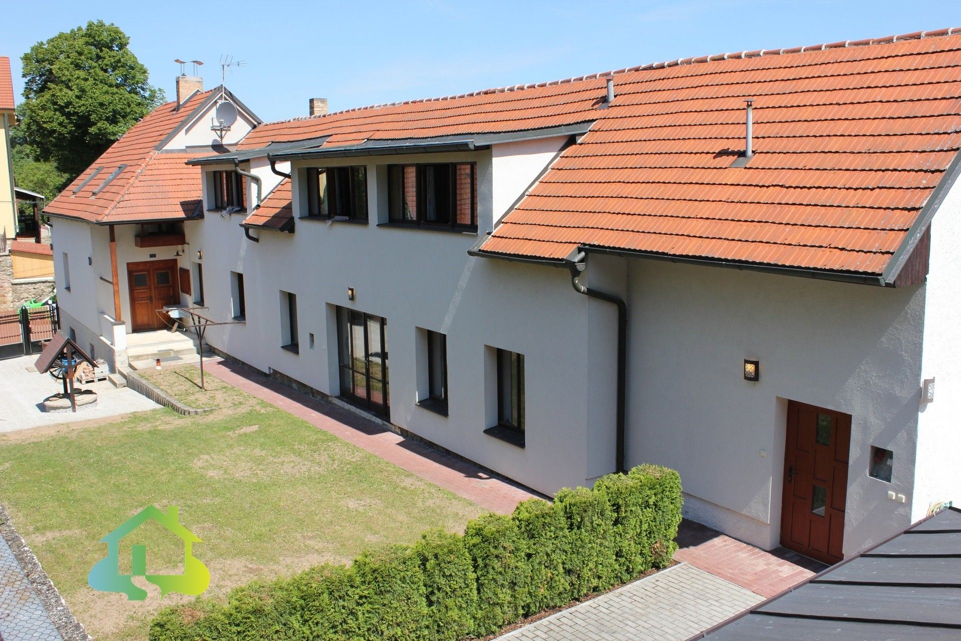 Rodinné domy, Stradonice, Nižbor, 350 m²