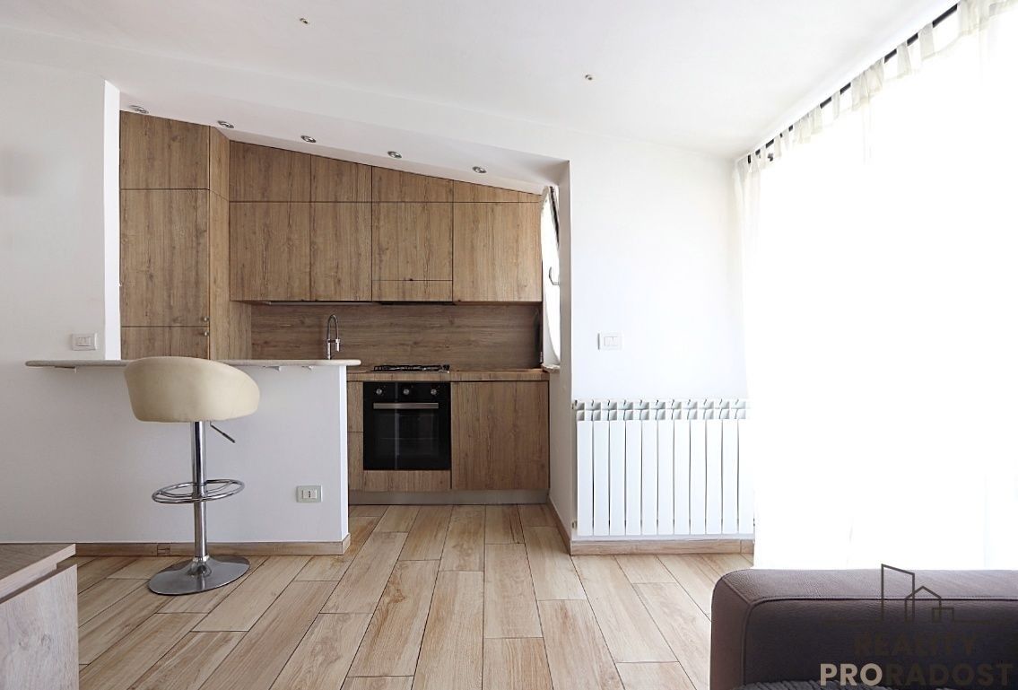 Prodej byt - 987 66, Zahraničí