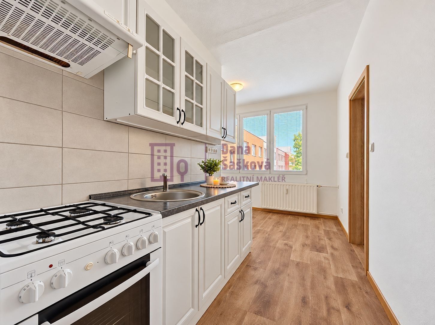 1+1, sídliště Vajgar 714, Jindřichův Hradec III, 42 m² - 2