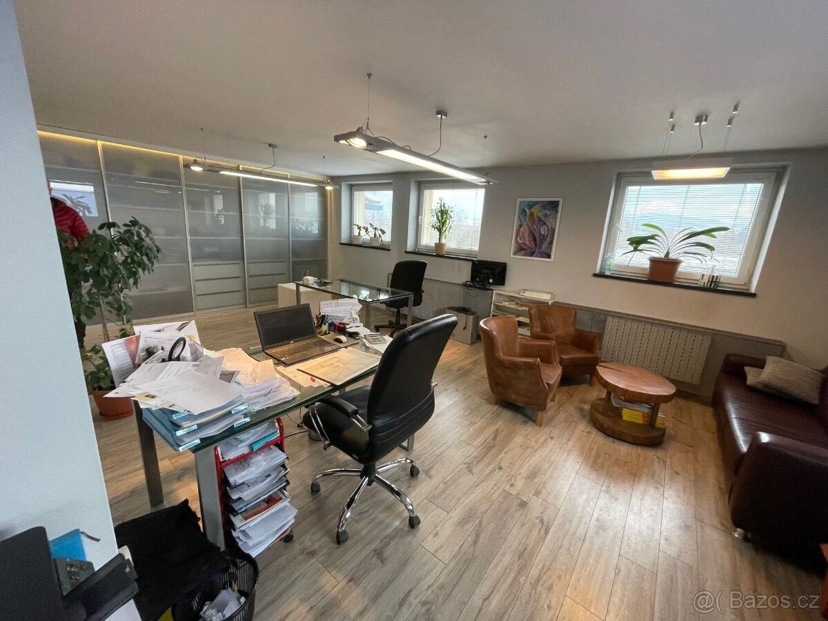 Prodej obchodní prostory - 987 65, Slovensko