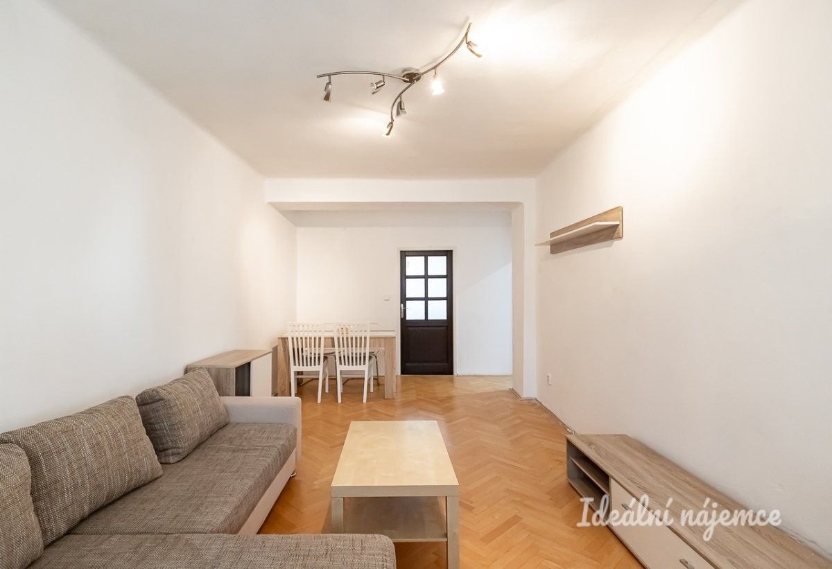 Byt 3+1 · 65 m² · Sadská, Praha - 4