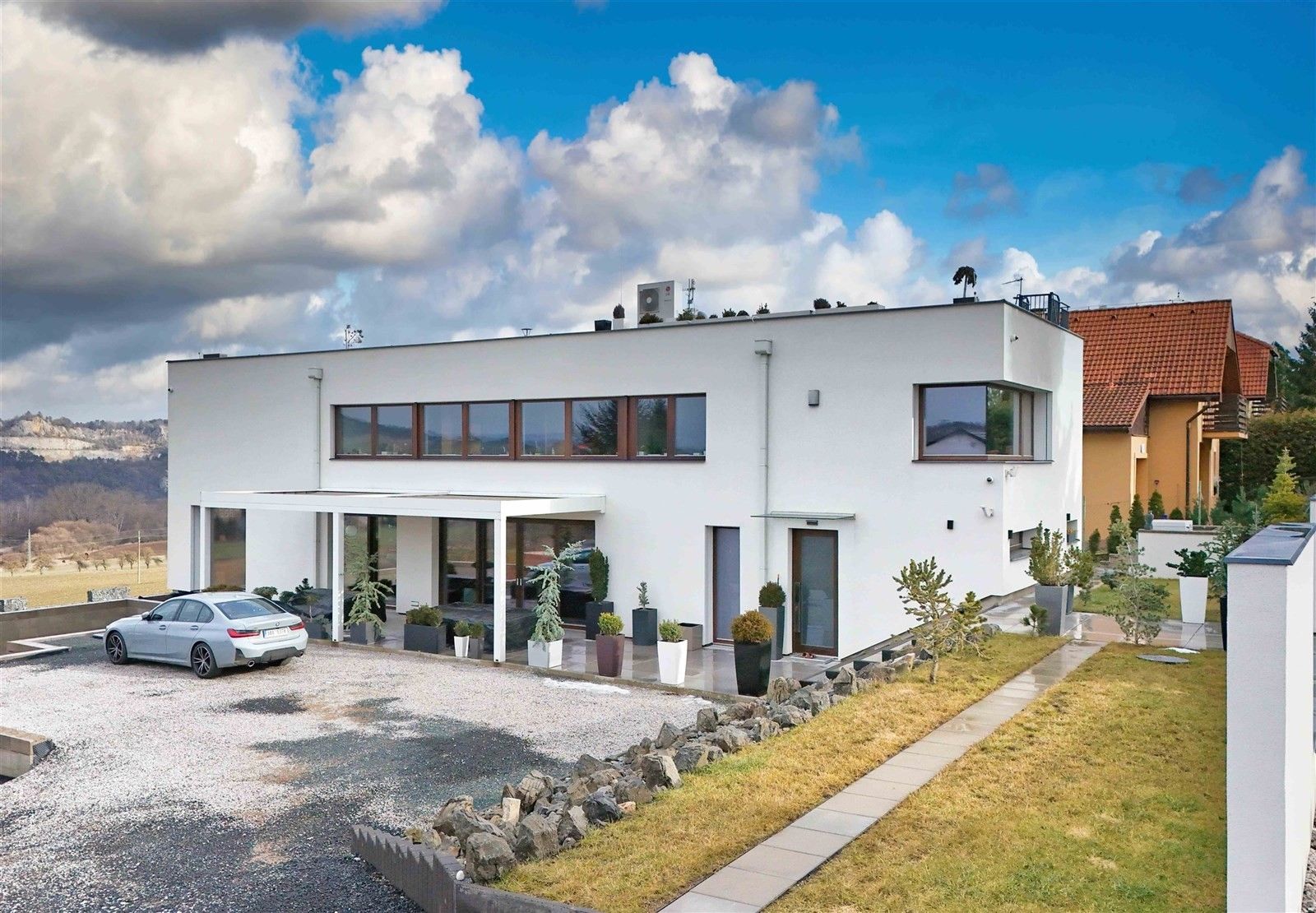 Rodinné domy, Prof. Krbce, Tmaň, 294 m²