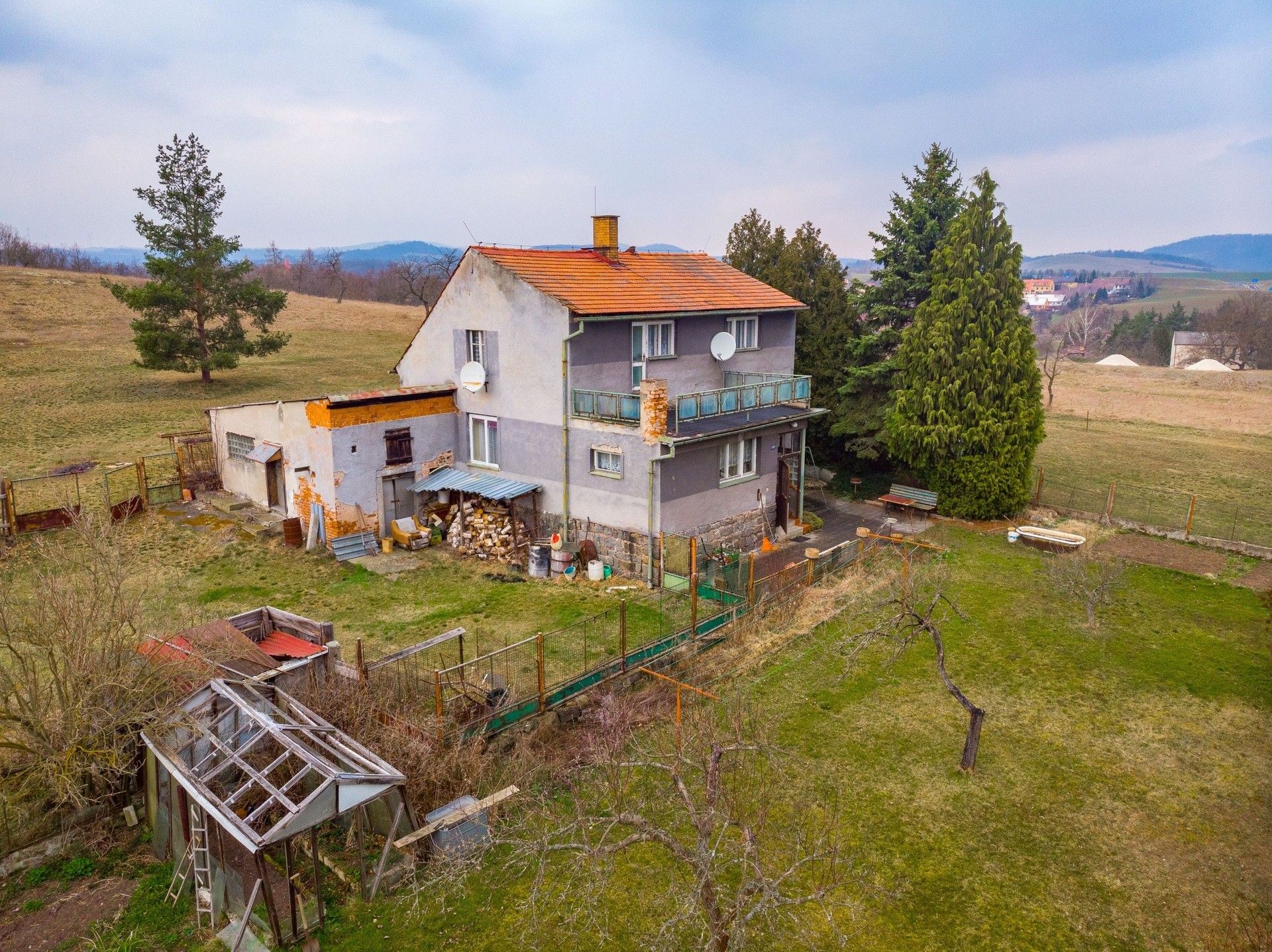 Prodej rodinný dům - Pražská, Lubenec, 178 m²