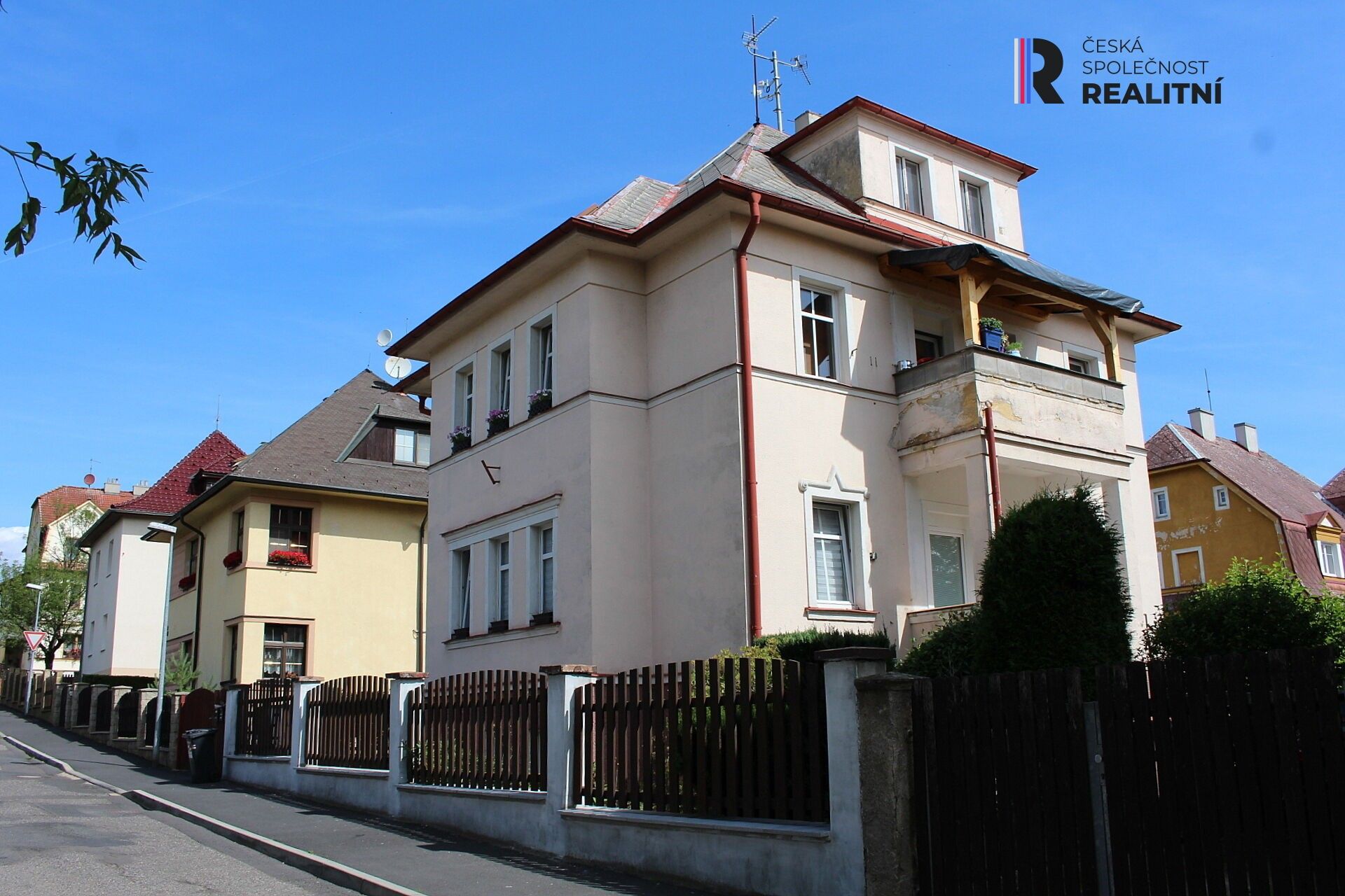 Rodinné domy, S. K. Neumanna, Karlovy Vary, 271 m²