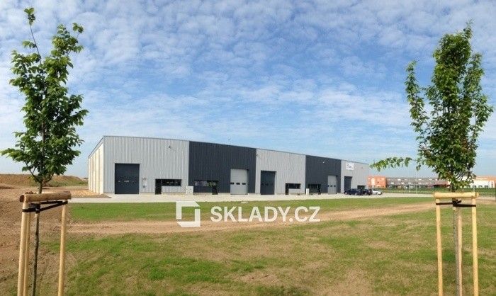 Sklady, Průmyslová, Jeneč, 237 m²