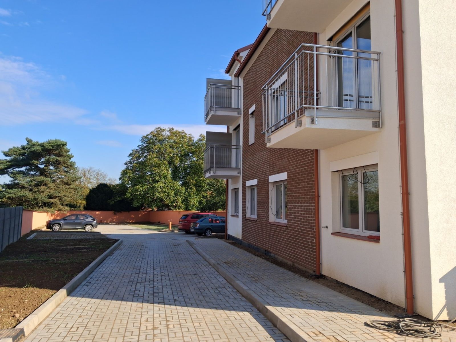 Pronájem byt 1+kk - Revoluční, Šestajovice - Šestajovice u Prahy, Středočeský kraj, 45 m² - 2