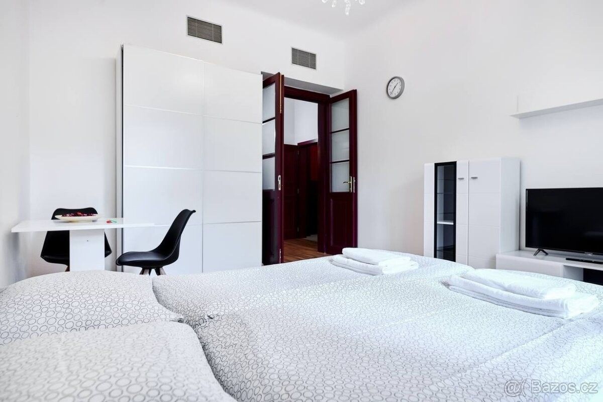 Pronájem byt - Praha, 150 00