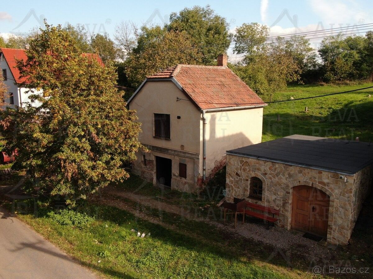 Chaty, Březí u Mikulova, 691 81