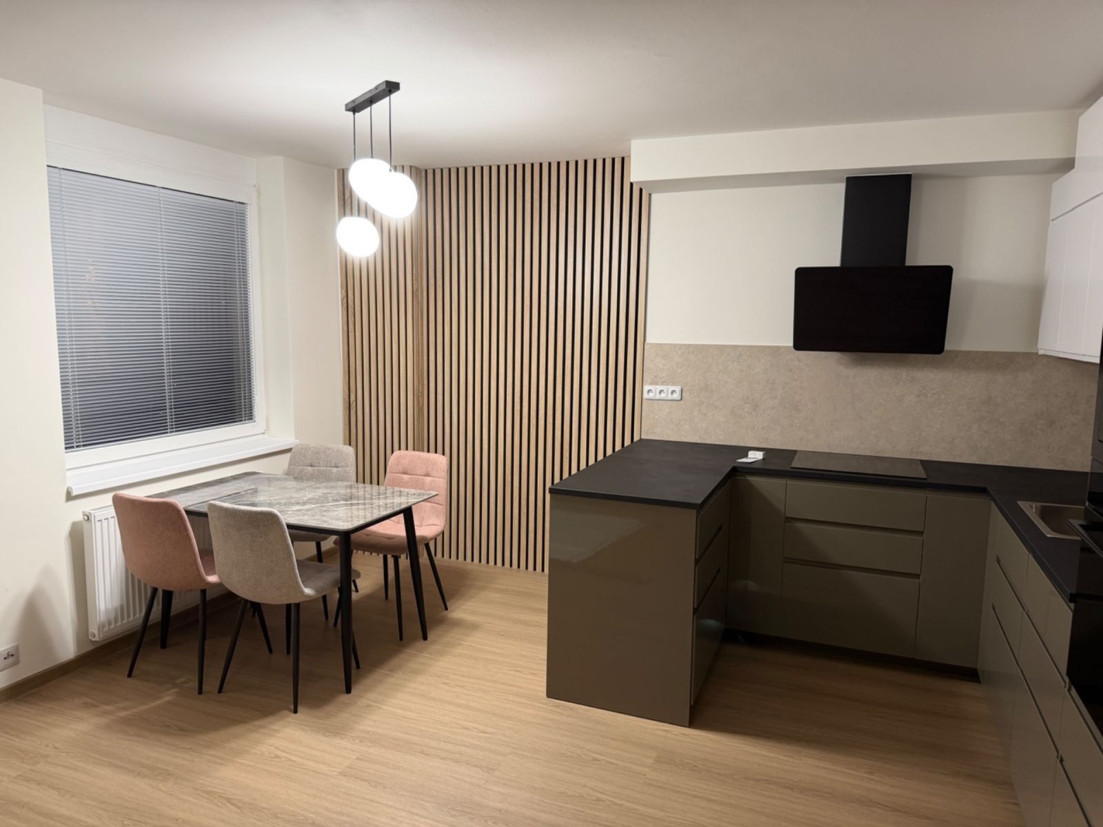 3+kk, Sluneční náměstí, Praha - Stodůlky, 72 m² - 2