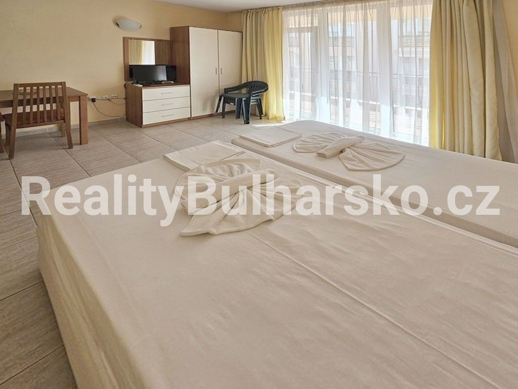 Prodej byt - 987 66, Zahraničí