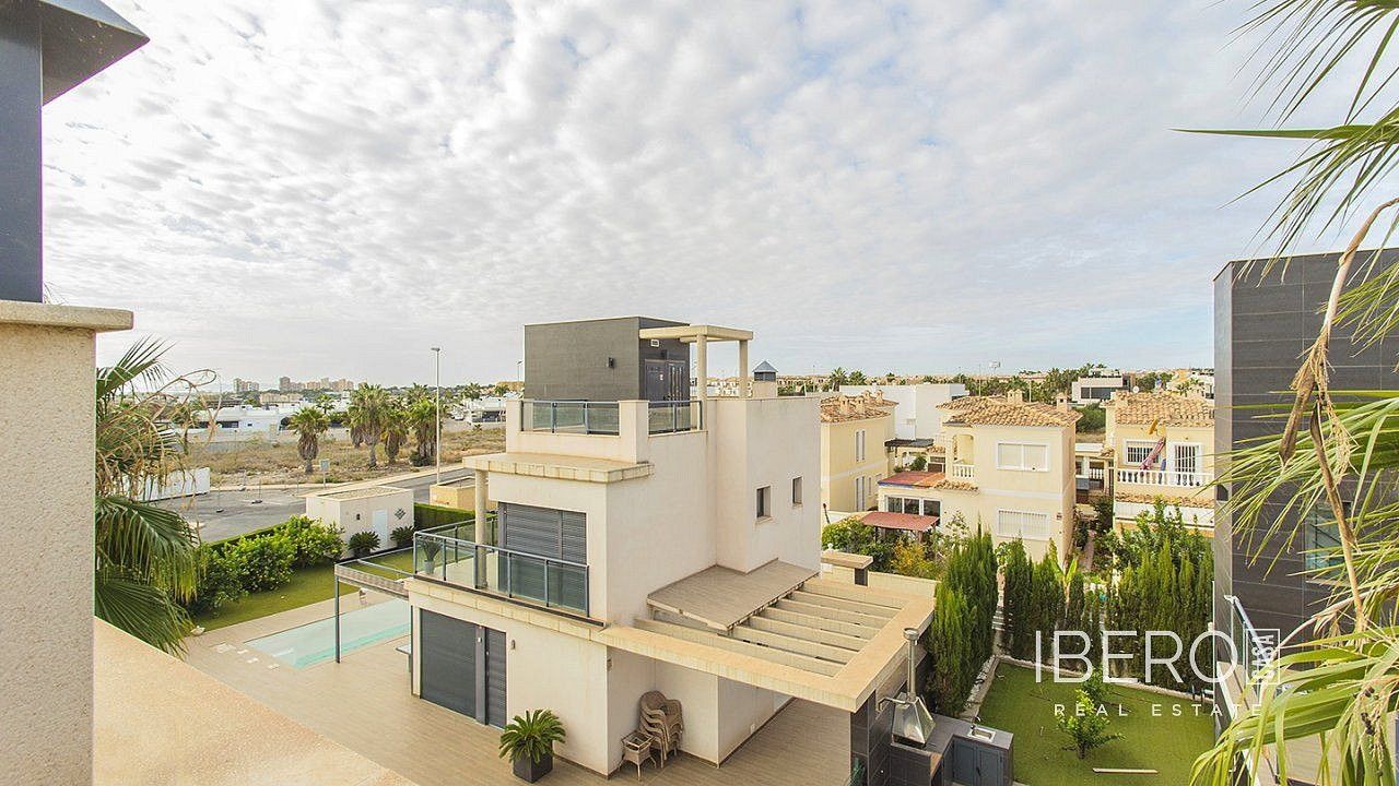 Rodinný dům · 200 m² · Lomas de Cabo Roig, ES - 3