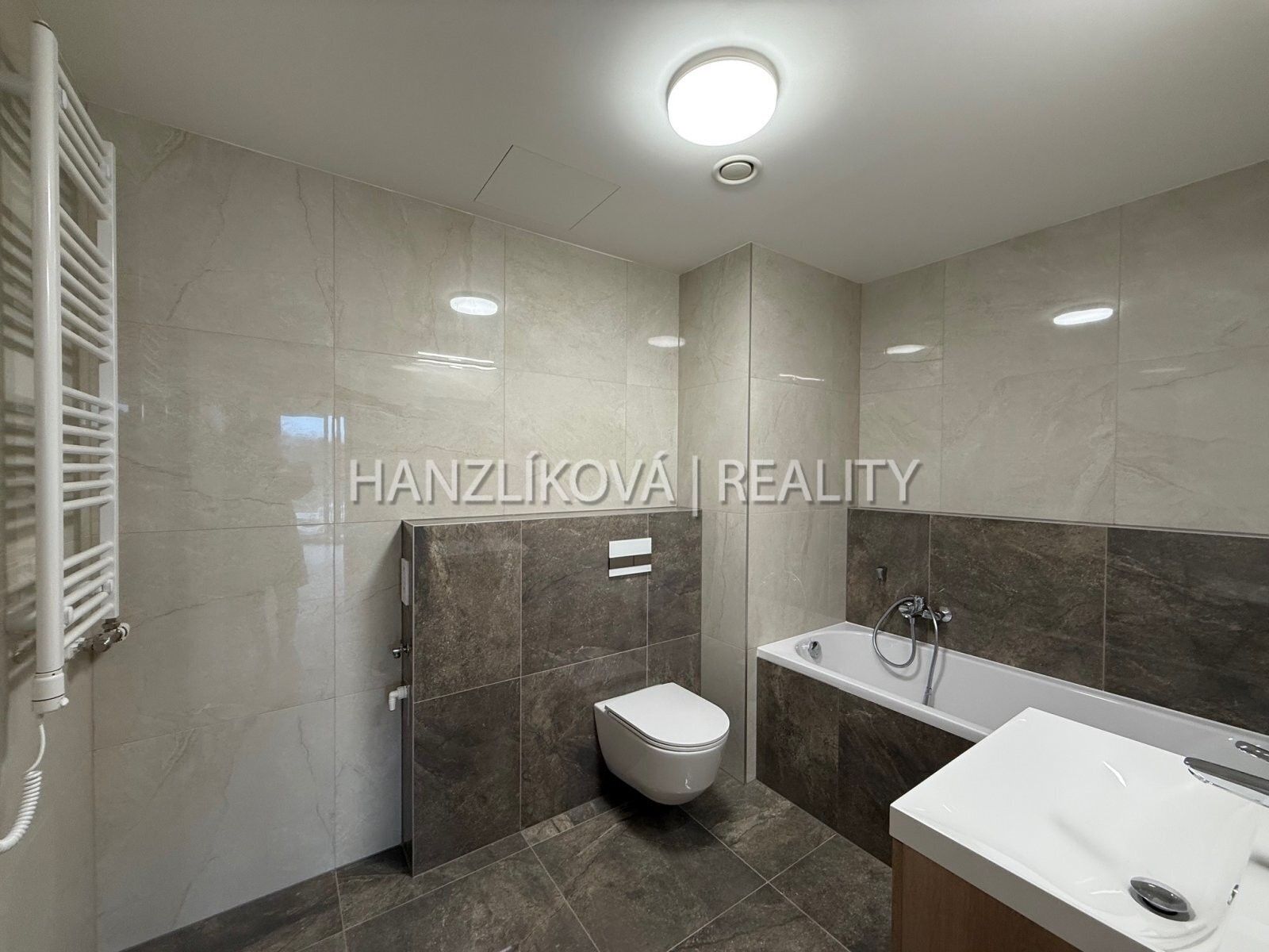 Pronájem byt 3+kk - Na Samotách 726, České Budějovice 2, 80 m² - 5