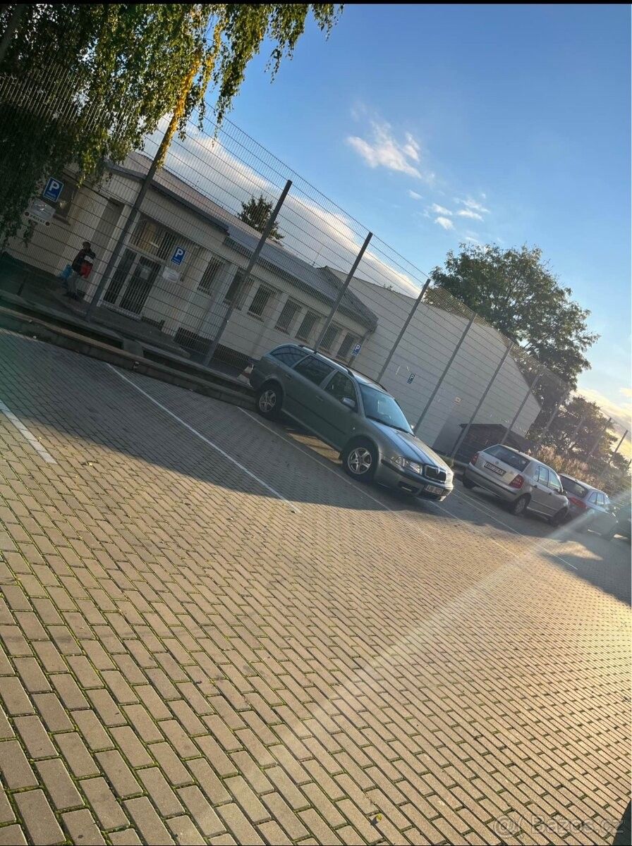 Garáže, Praha, 190 00