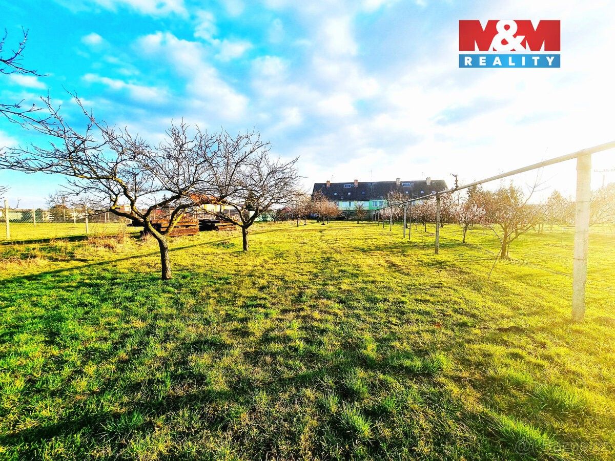 Prodej pozemek pro bydlení - Hrádek u Znojma, 671 27