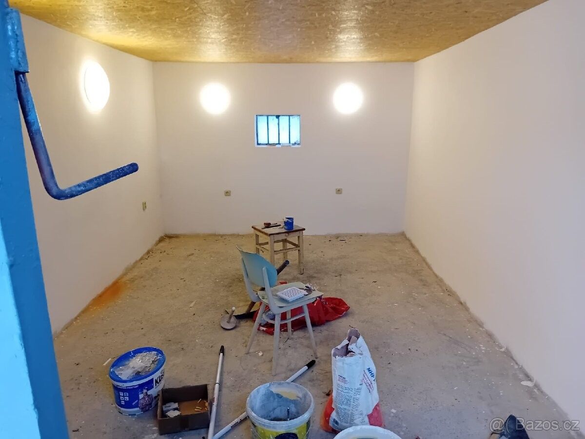 Pronájem garáž - Třinec, 739 61