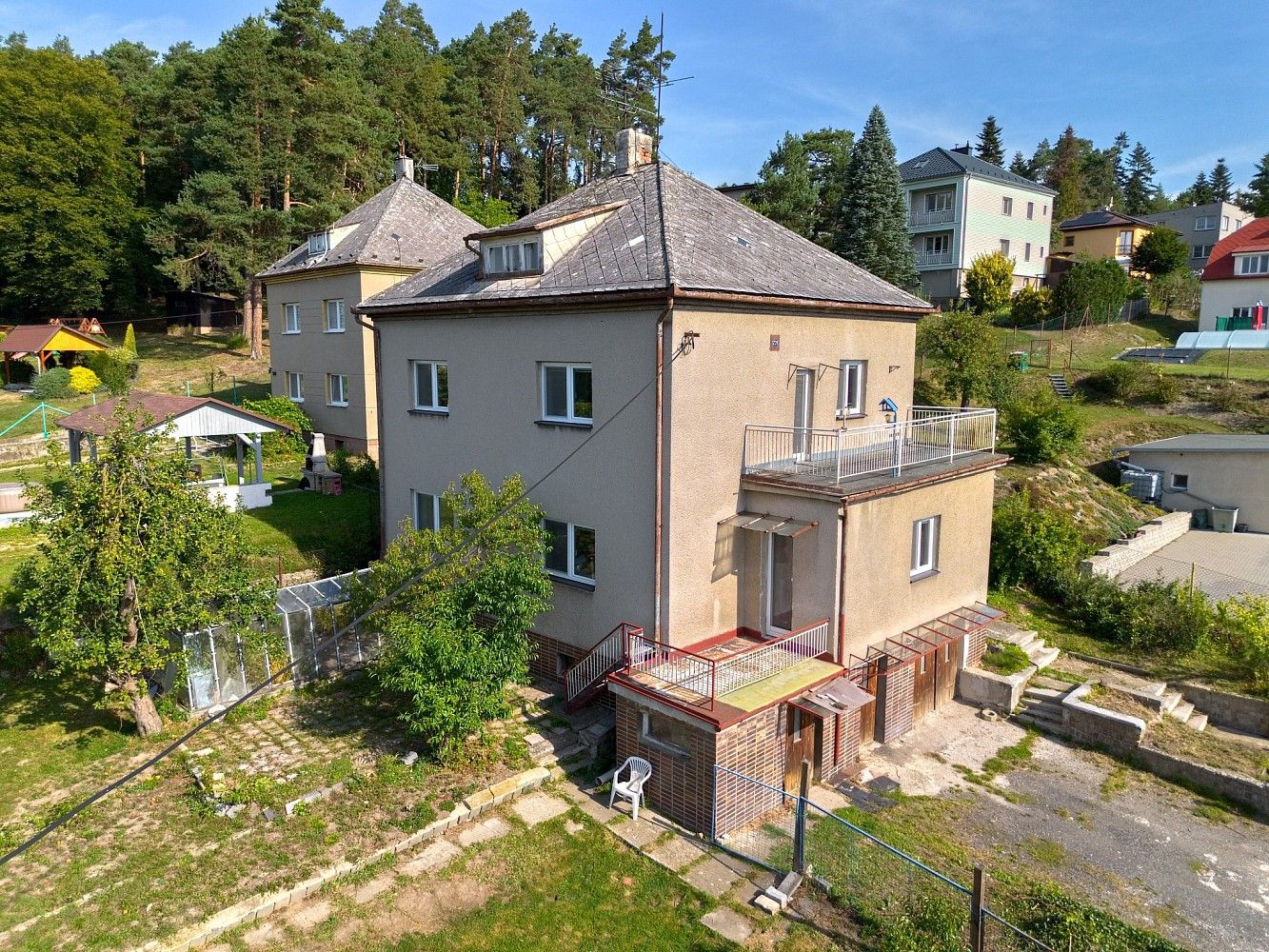 Rodinný dům, 260 m²