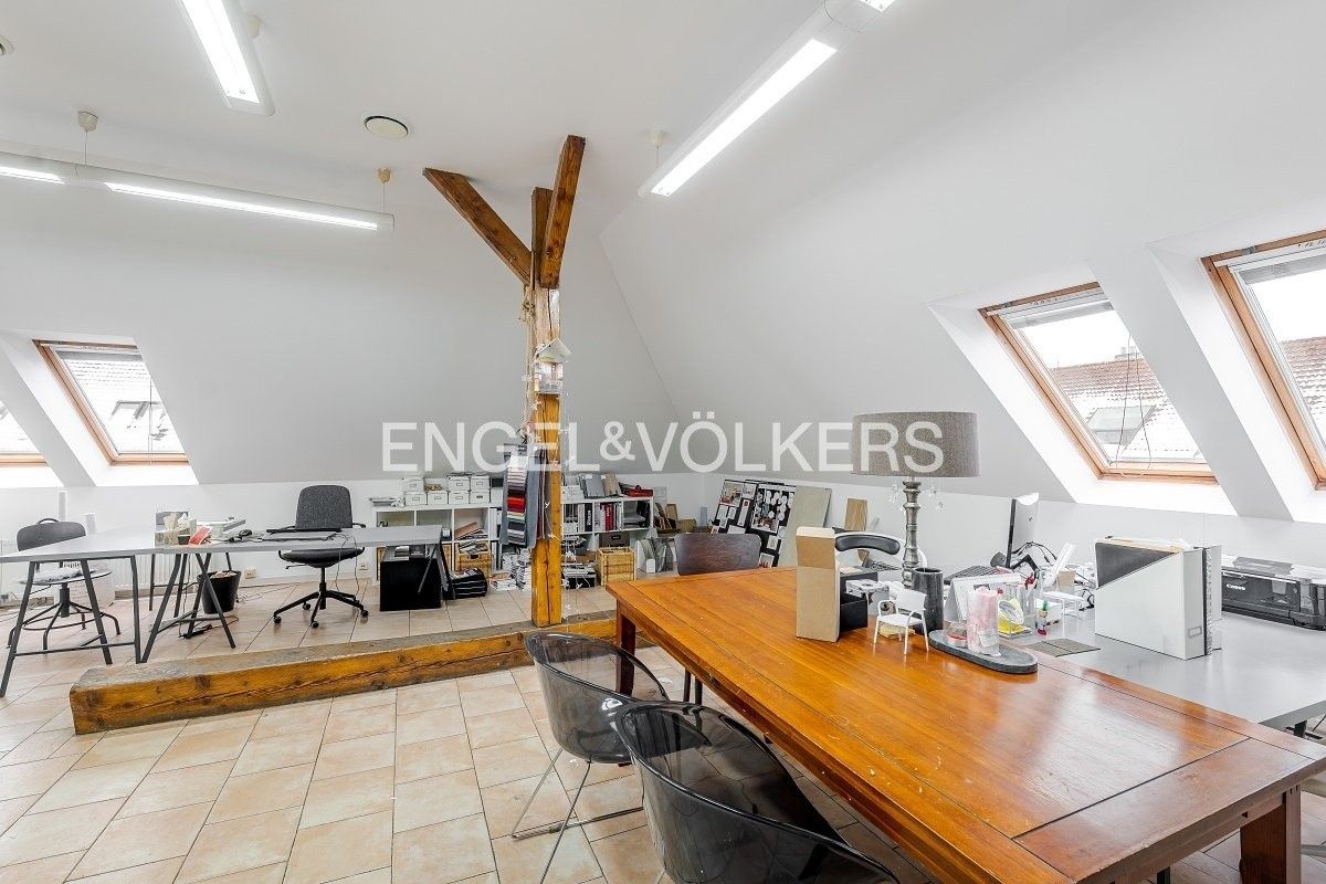 Pronájem kancelář - Jagellonská, Praha, 45 m²