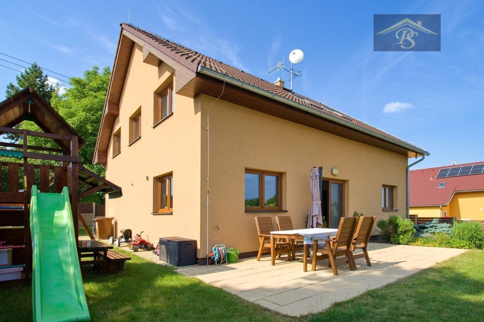 Rodinné domy, Školská, Líbeznice, 186 m² - 1