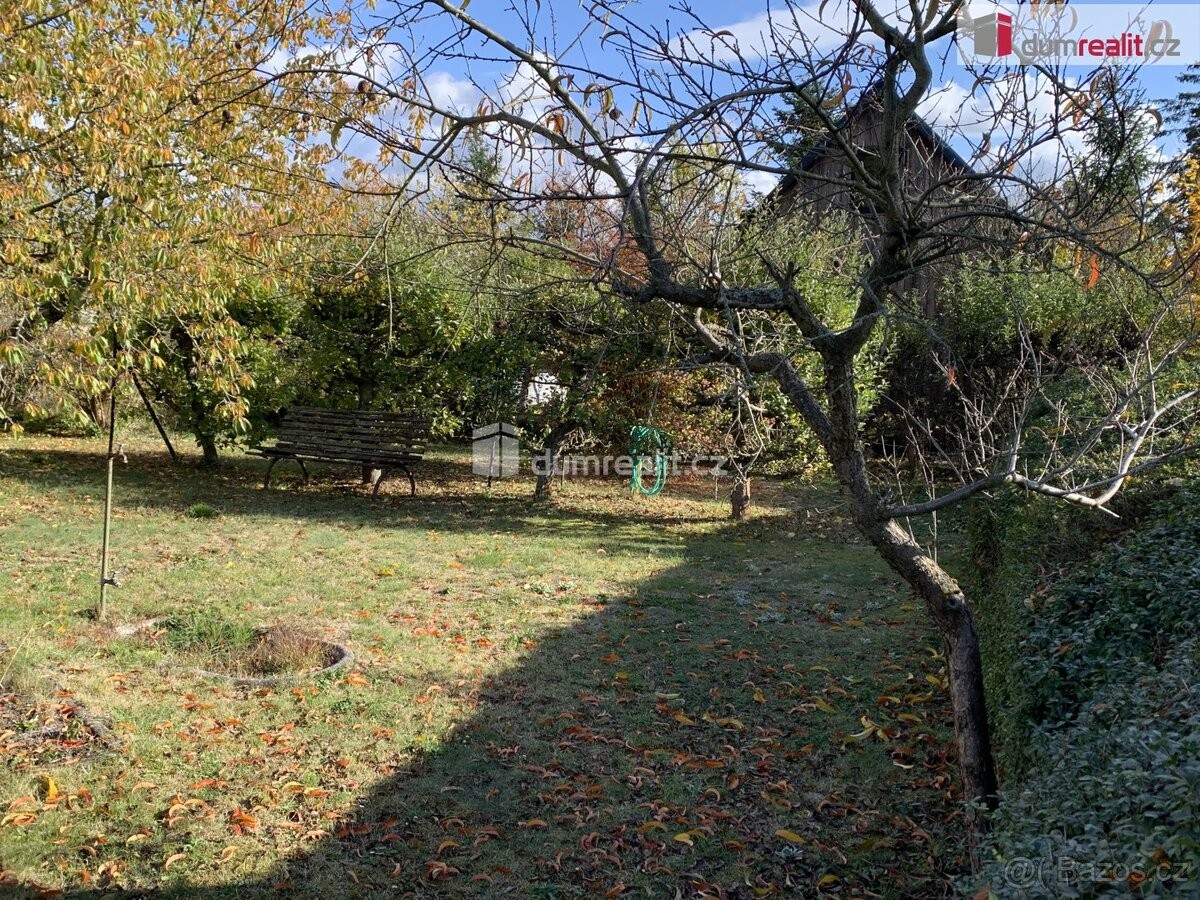 Chata · 405 m² · Praha, 164 00 - 4
