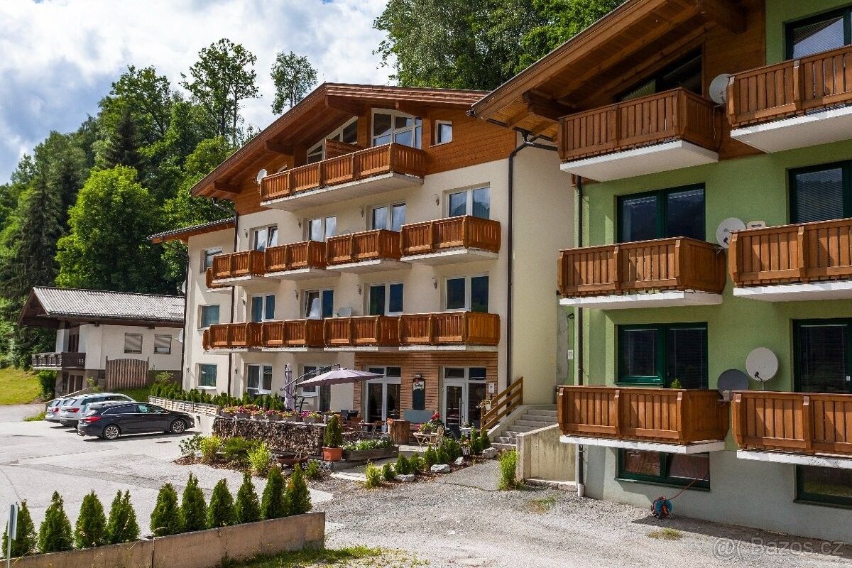 Chaty, 987 66, Zahraničí - 2