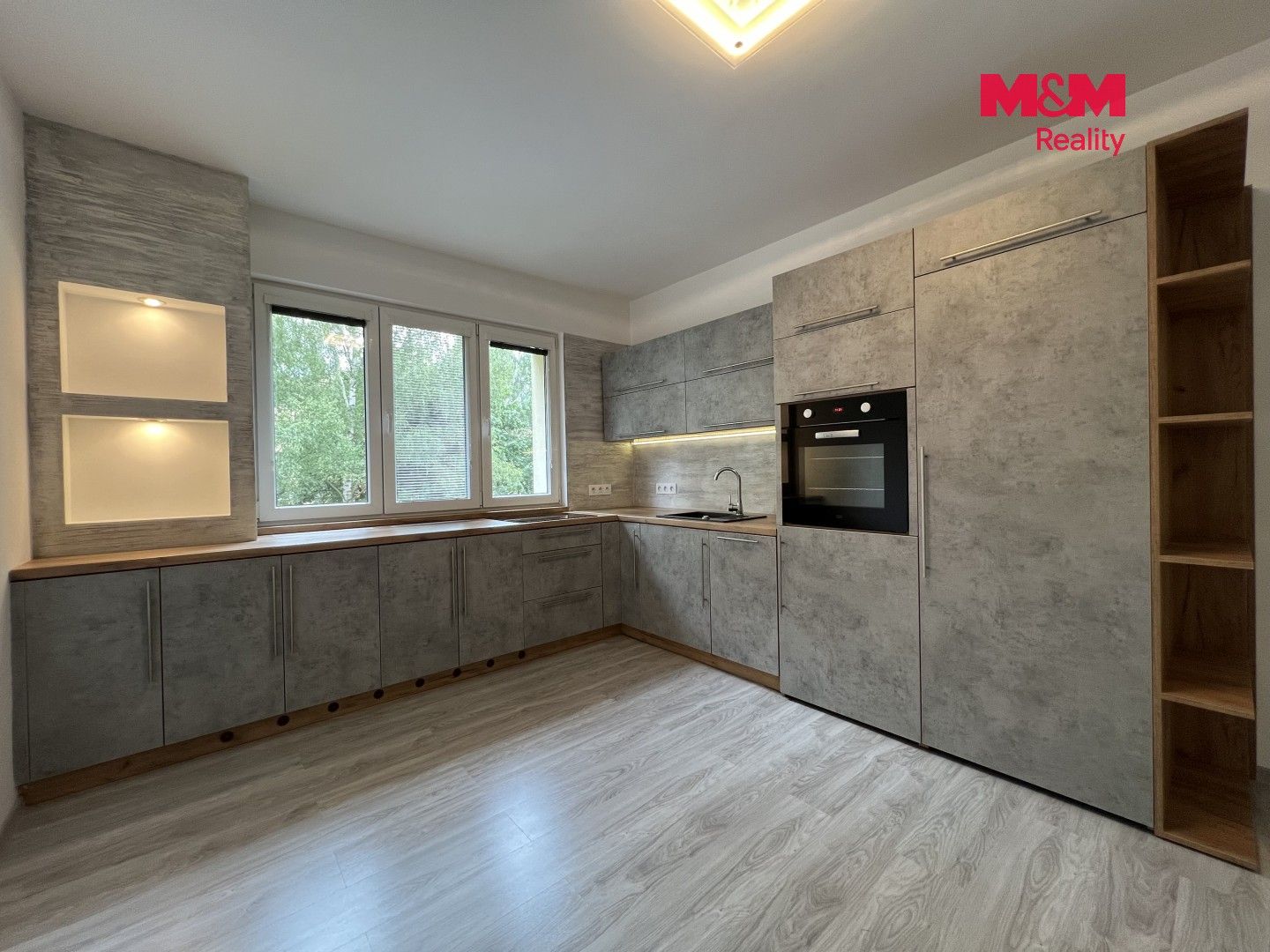 3+kk, tř. Těreškovové, Karviná, 56 m² - 2