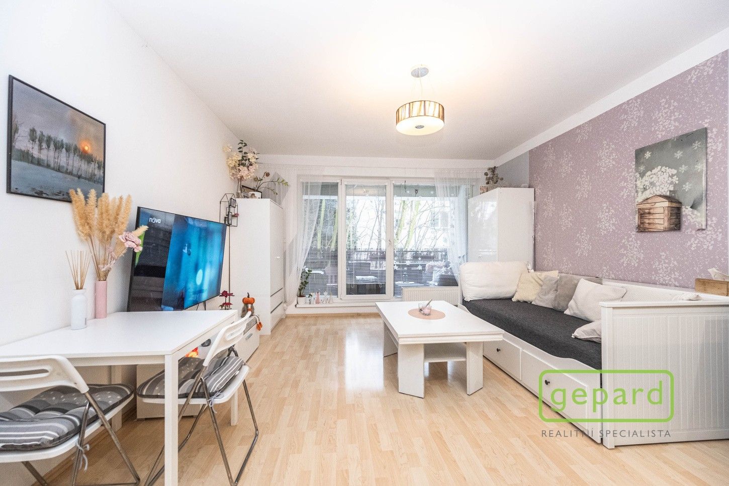 Pronájem byt 2+kk - Chlebovická, Praha, 53 m²