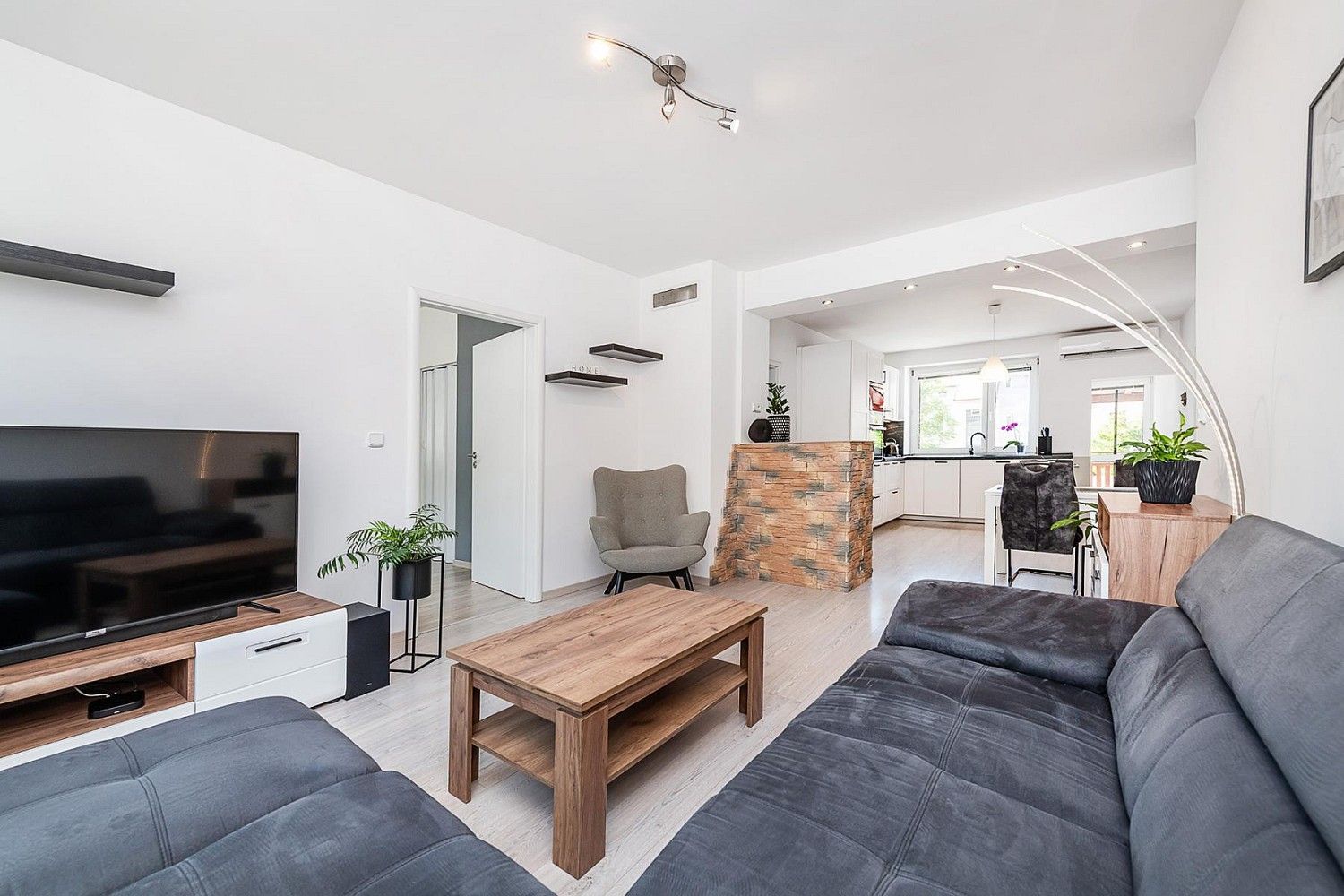 Rodinný dům · 210 m² · Kralupy nad Vltavou, okres Mělník, Středočeský kraj - 4