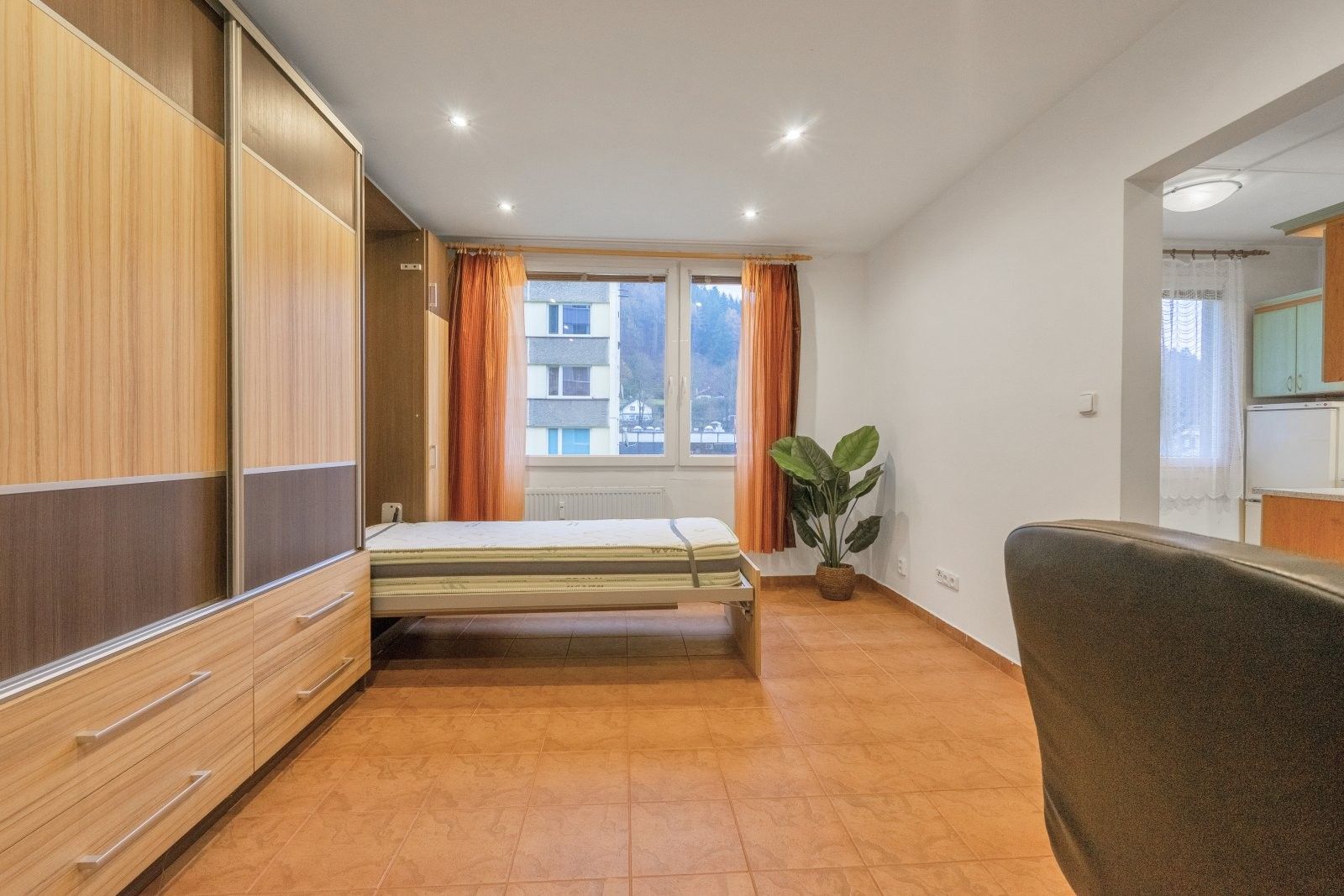 1+1, Rýchorské sídliště, Svoboda nad Úpou, 34 m²