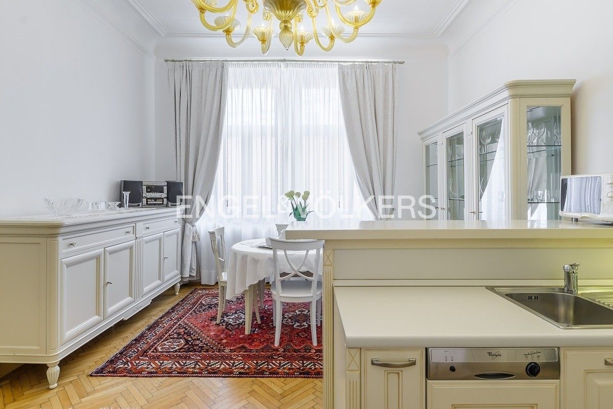 Pronájem byt 3+kk - Truhlářská, Praha, 69 m²