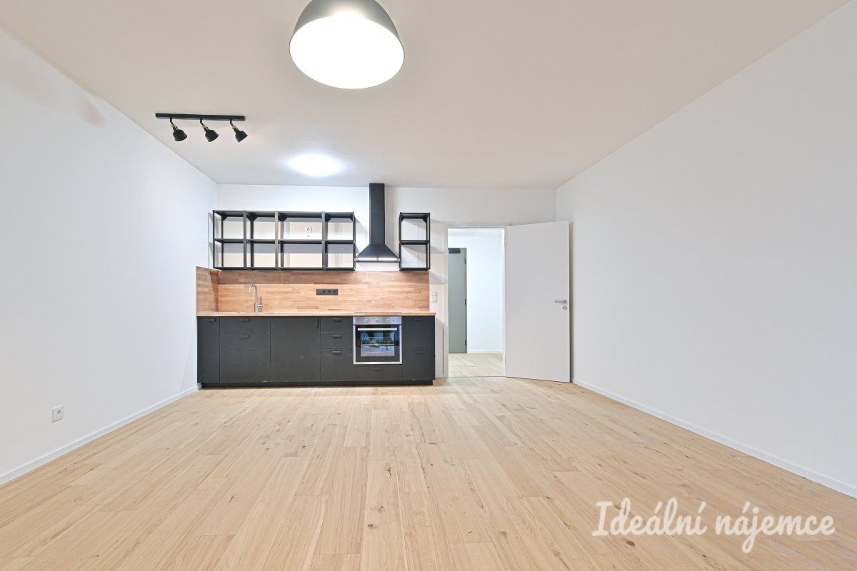 1+kk, Bratislavská, Brno, 40 m²