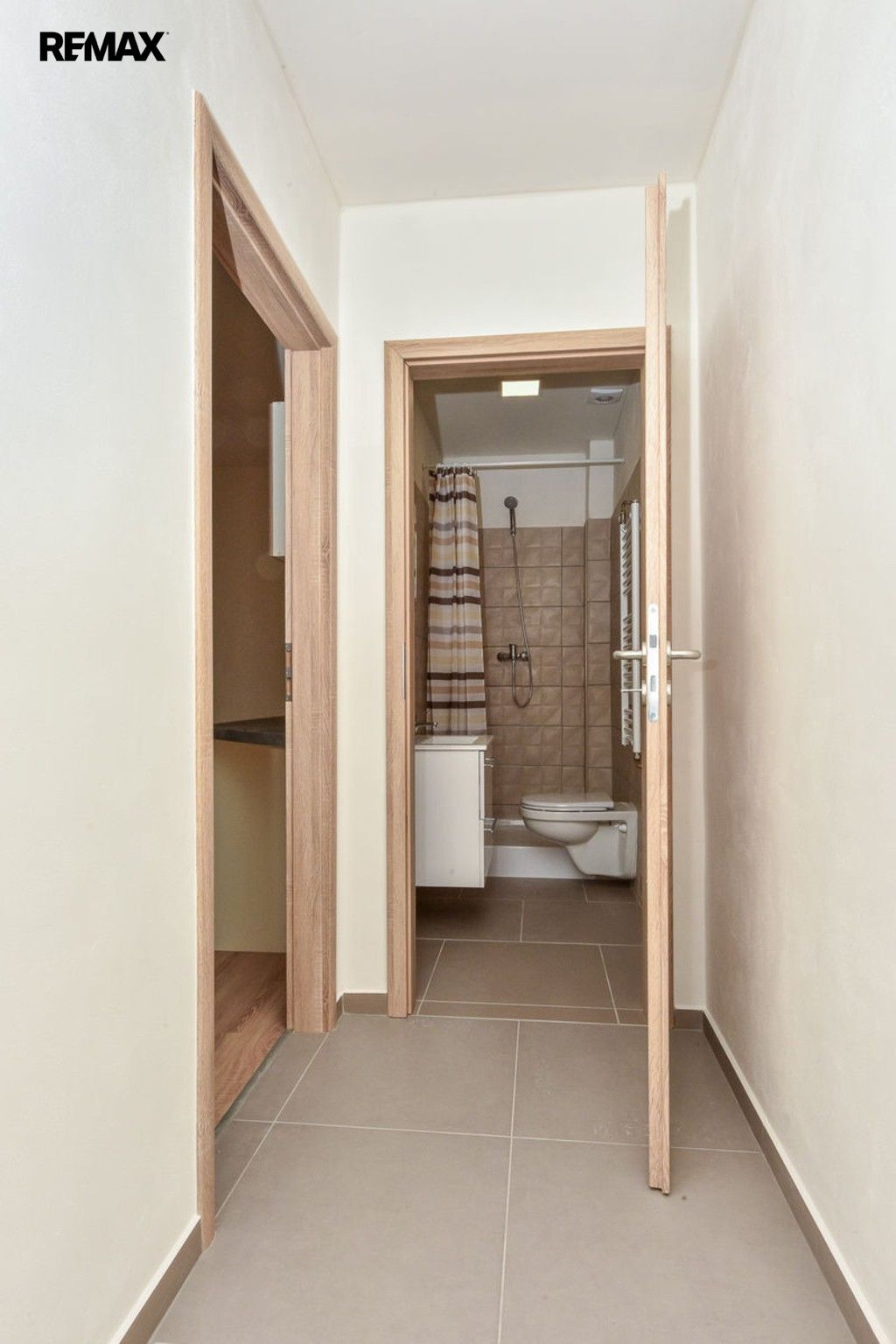 2+kk, Skvrňanská 1038, Plzeň Jižní Předměstí, 37 m² - 2