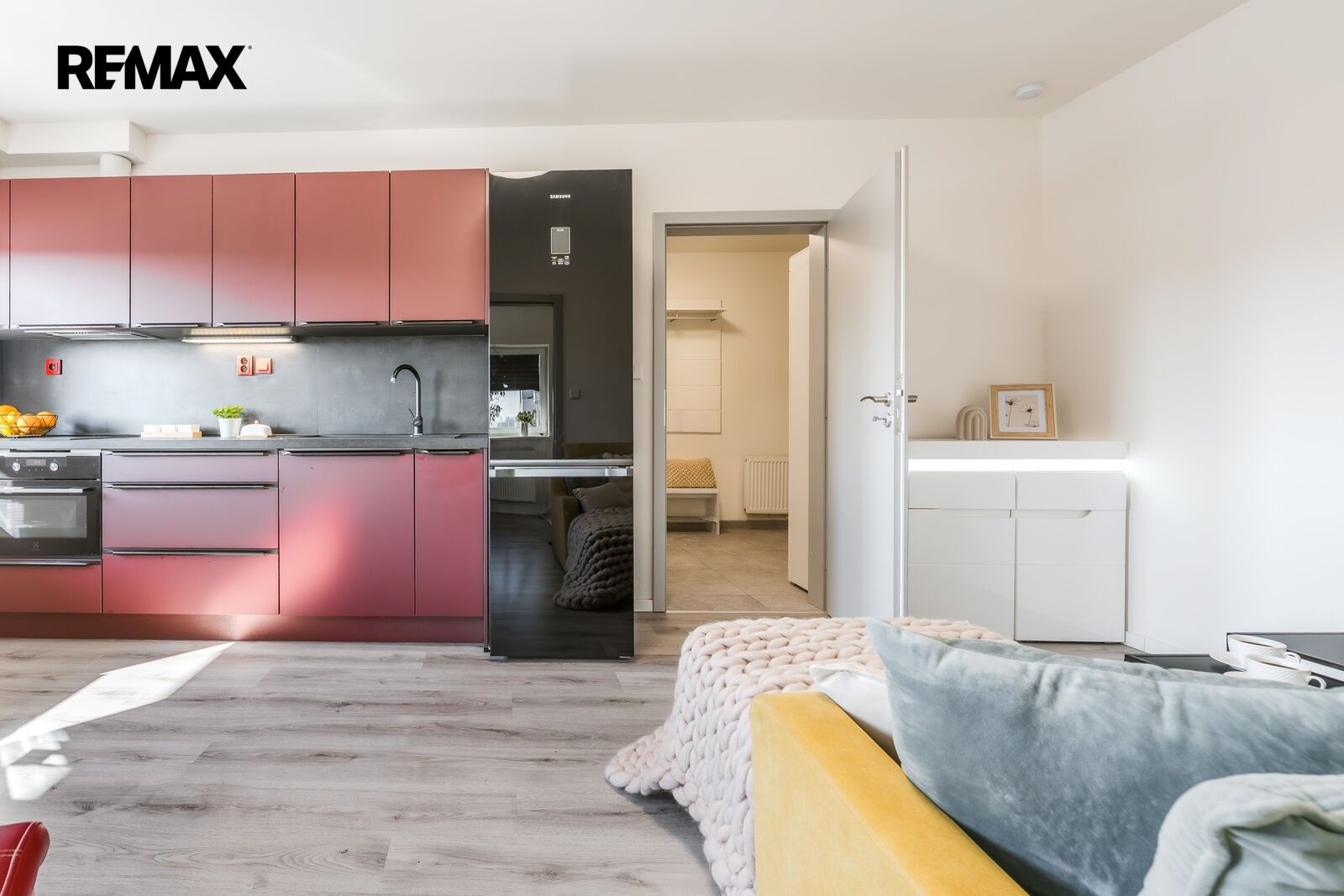 Prodej byt 2+kk - Čsl. armády 1705, Hostivice, 45 m² - 5