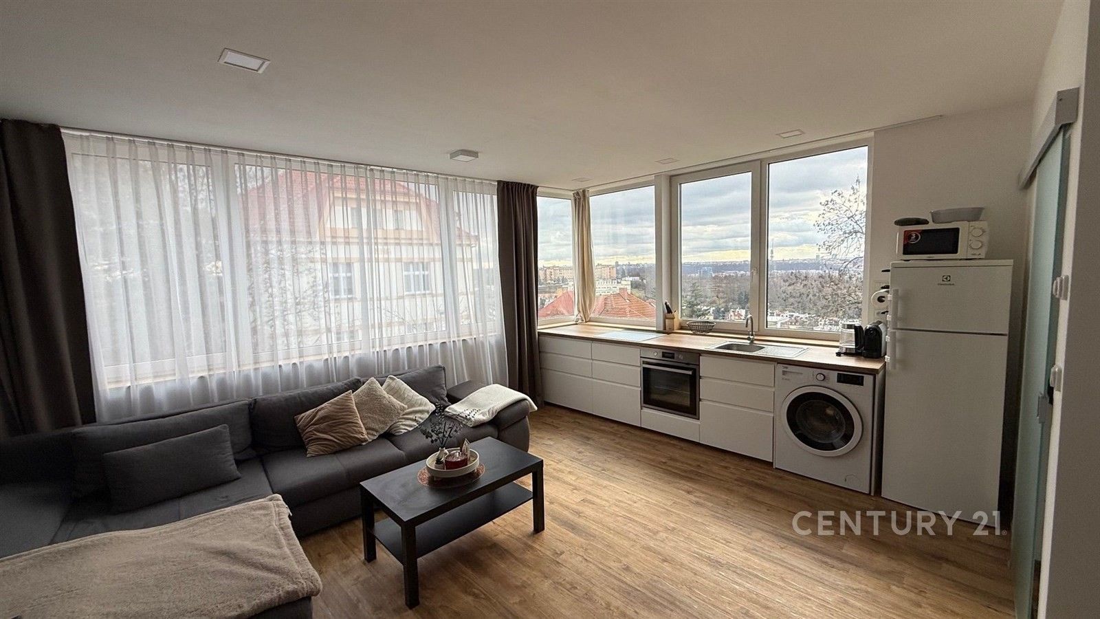 2+kk, Kubišova 1842, Praha, 45 m²