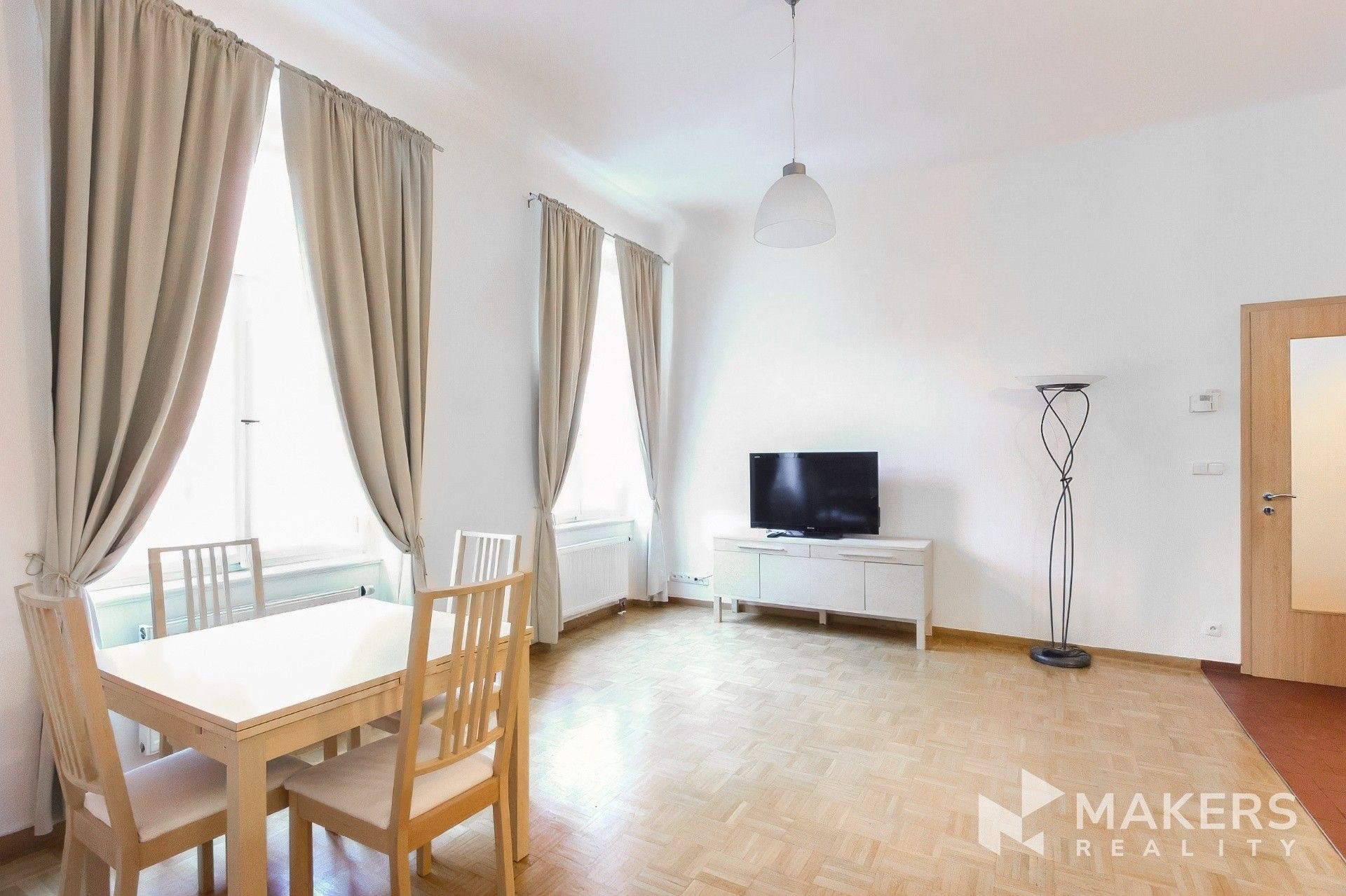 3+kk, Zborovská, Praha, 76 m²